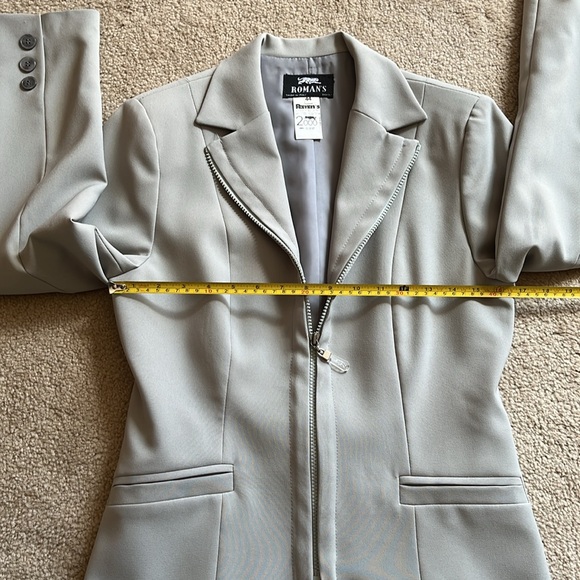 Roaman's Women's Gray Blazer - Picture 14 of 15